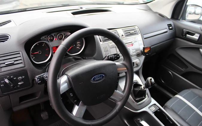 Ford Kuga cena 38900 przebieg: 219653, rok produkcji 2010 z Gliwice małe 326